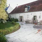 Le Clos Du Moulin Hotel 3*