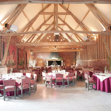 Le Clos Du Moulin Hotel 3*