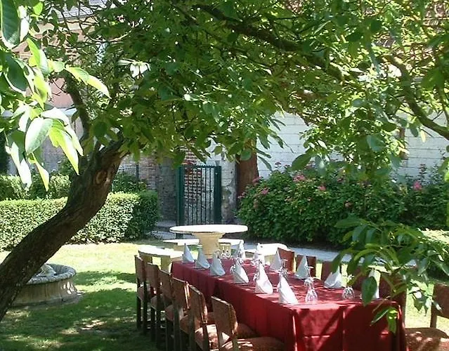 Hotel Le Clos Du Moulin Vron